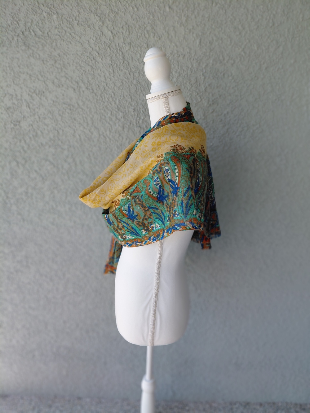 Lucky Brand Wool Boho Paisley Scarf Wrap Yellow Teal Blue Lightweight Fringe - Picture 7 of 9